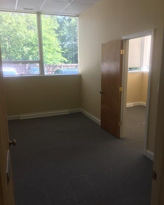 2nd image of 7 Erie Dr #1