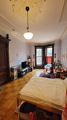 Rented by New York Dwellings LLC | media 10