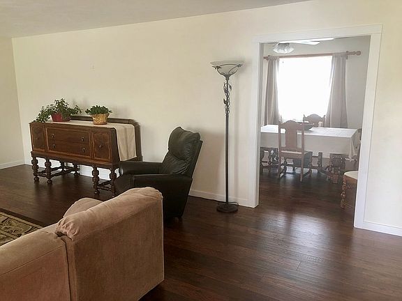 Living room into dining 