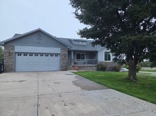 206 N 6th St, Cimarron, KS 67835