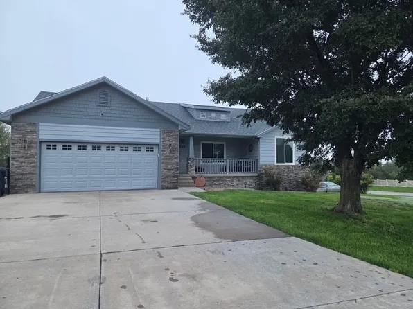 206 N 6th St, Cimarron, KS 67835