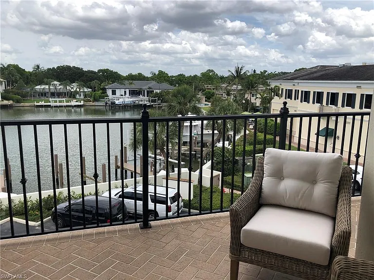 1400 Gulf Shore Blvd N #310 — Photo 25