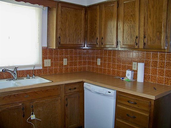 3rd image of 309 N Bentwood Dr