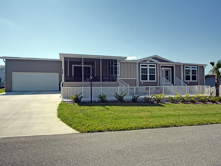 Water Oak Country Club Estates — Photo 2
