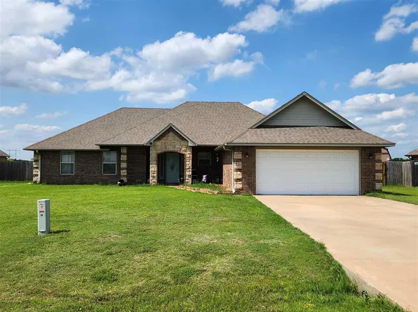 11217 NE Jere Layne, Elgin, OK 73538