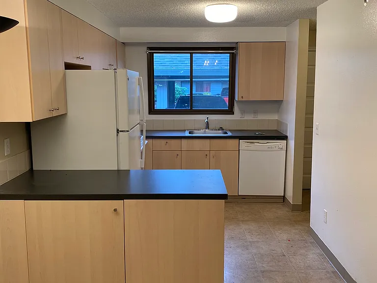9555 SW Tualatin Rd #3 — Photo 4