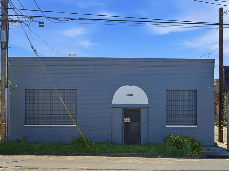 1000 Chanslor Ave — Photo 1