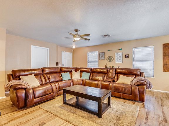 3rd image of 10854 W Sands Dr