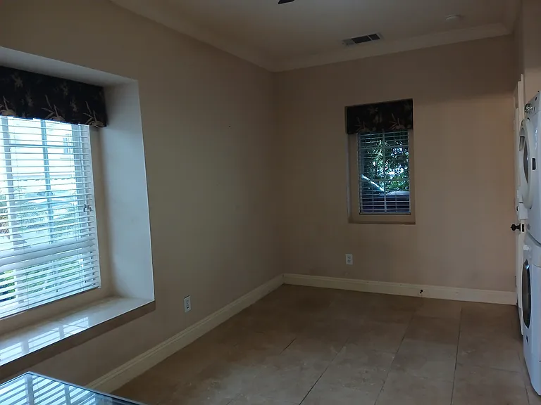 29853 Old Sycamore Ln — Photo 4