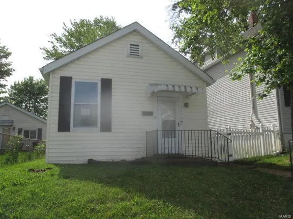4740 Adkins Ave, Saint Louis, MO 63116