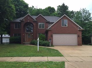 23136 Haynes St, Farmington Hills, MI