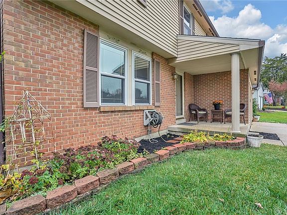 2nd image of 6220 Gentry Woods Dr