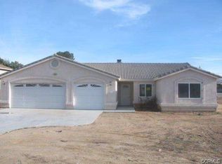 15415 Kiamichi Rd, Apple Valley, CA 92307