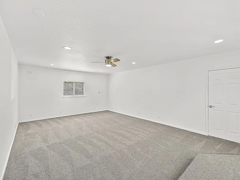 7182 N Van Decar Rd SE — Photo 29