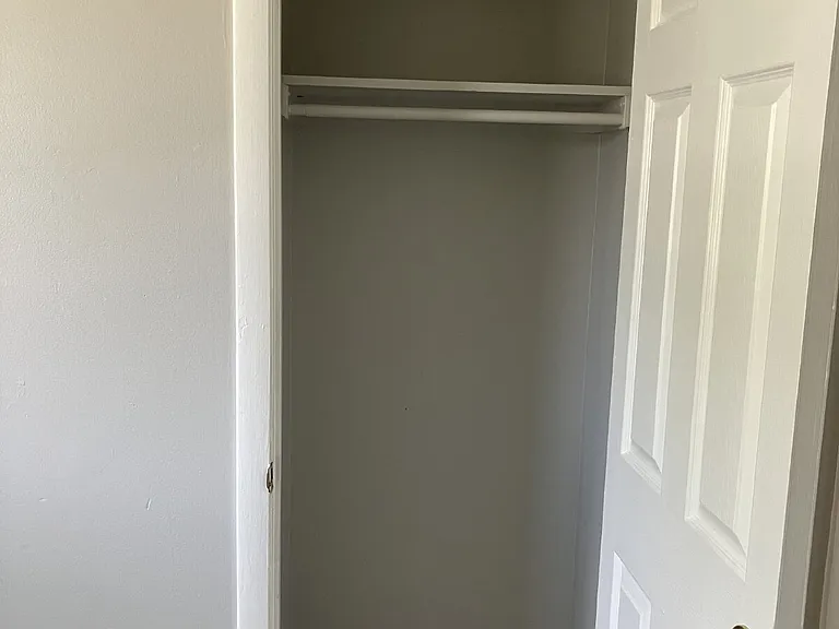 306 Garfield Ave — Photo 22