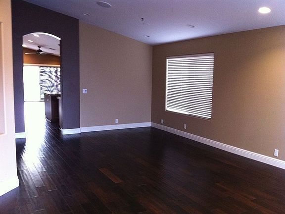 Living Room/Dining