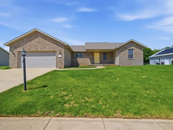 20 Ashwood Ln, Pekin, IL 61554