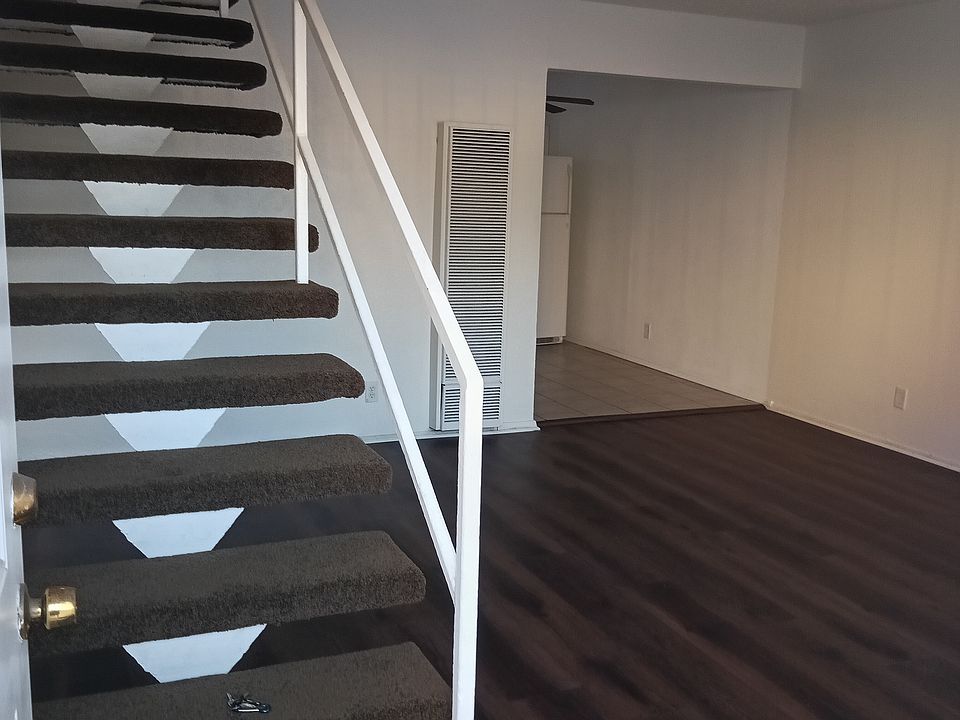 2nd image of 747 N Occidental Blvd #1/4