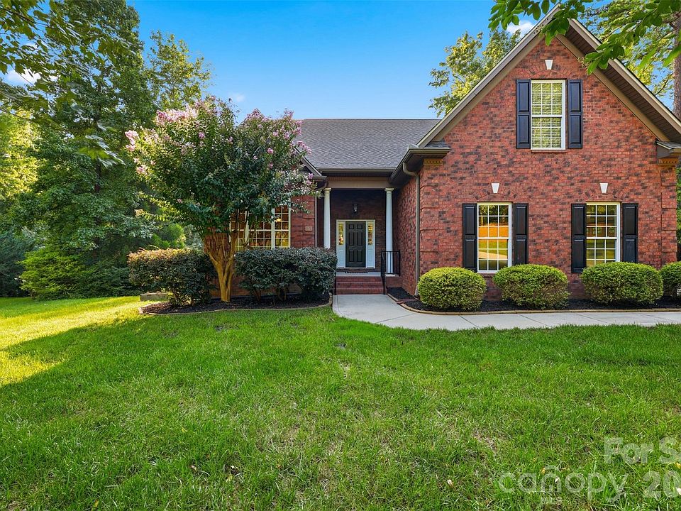 1st image of 254 Streamside Pl
