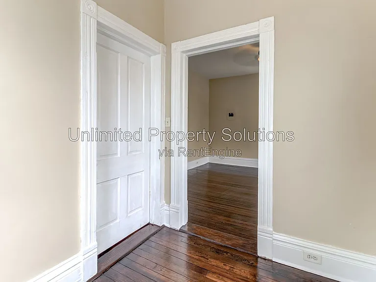 108 N 8th St #B — Photo 11