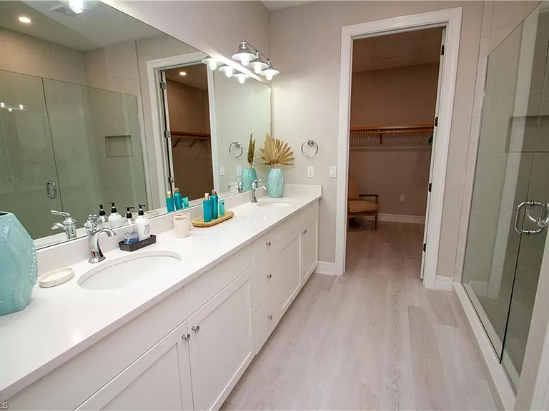 251 Indies Dr E #202 — Photo 34