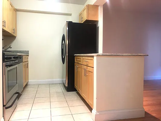 Rented by Metropolitan Property Group | media 10