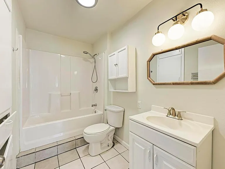 6300 Betty Cook Dr — Photo 24