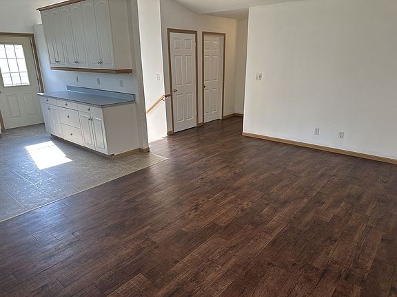 5th image of 2808 Oakland St
