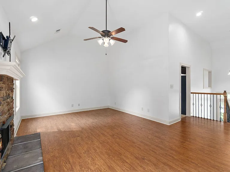 1845 Deerstand Dr — Photo 8