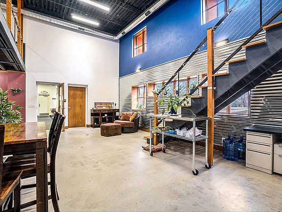 4th image of 4608 66th St