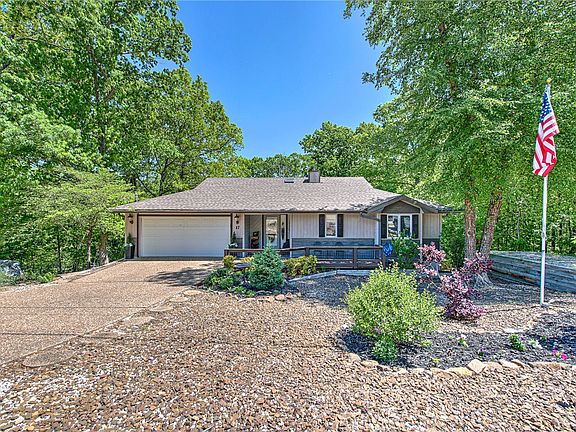 2nd image of 17 Stoneykirk Dr