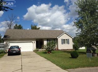 1101 Coolidge Dr, Flint, MI 48507