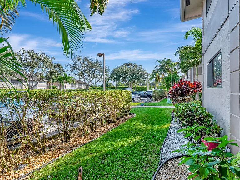 15364 Lakes Of Delray Blvd #45 — Photo 51