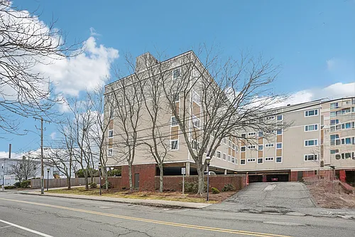 35 Desmoines Rd #209 Photo 1