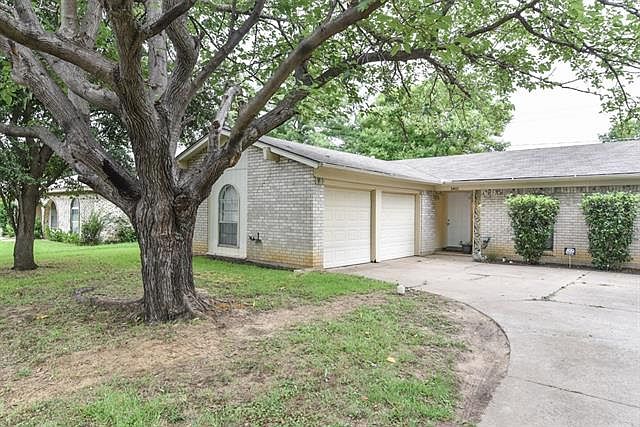1st image of 5401 Iris Ln