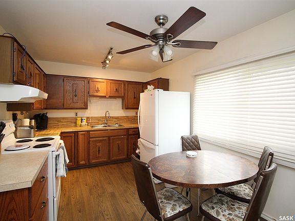 2nd image of 403 4th Street W