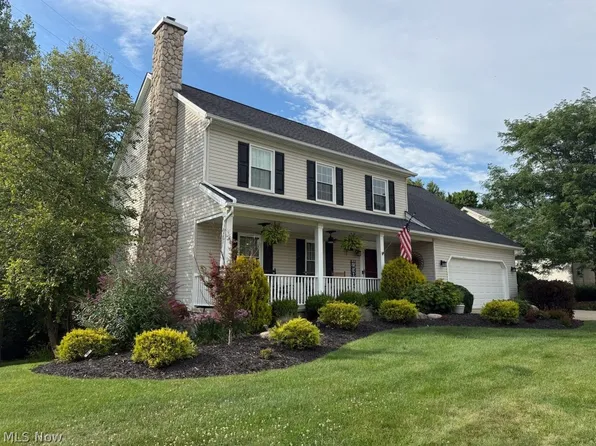 757 Ravenhill Dr, Northfield, OH 44067