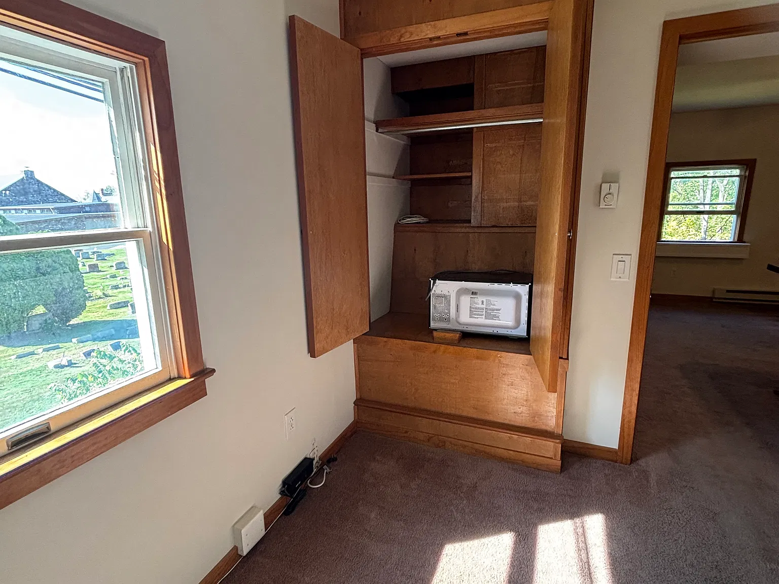 Studio, 350 sqft, $1,050 — Photo 4
