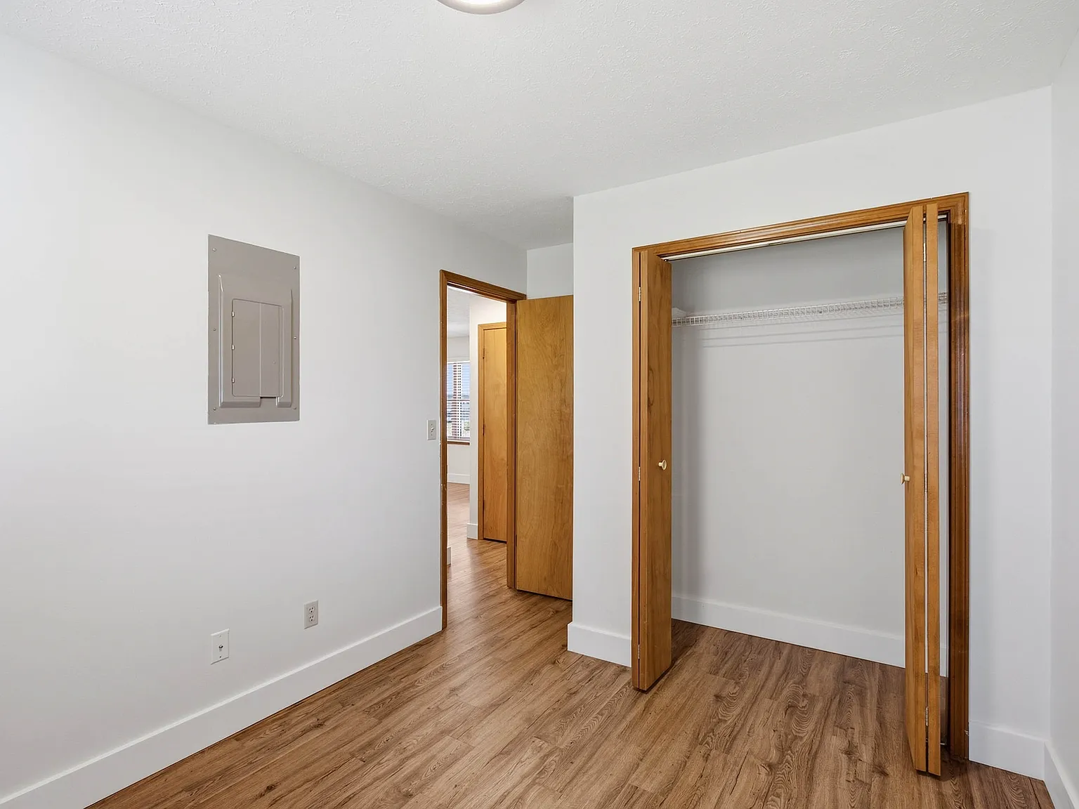 2 bed, 750 sqft, $1,050 — Photo 3