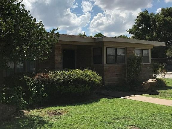3rd image of 400 N California Ave