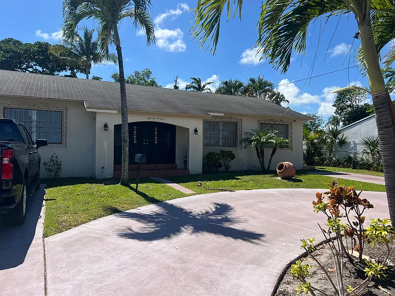 5603 Parker Ave — Photo 1