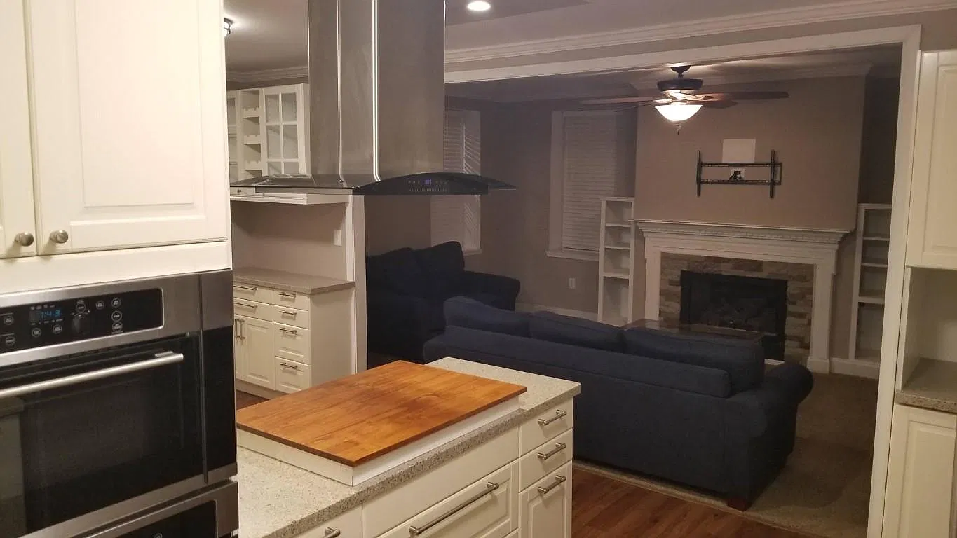 2 bed, 1386 sqft, $2,200 — Photo 3