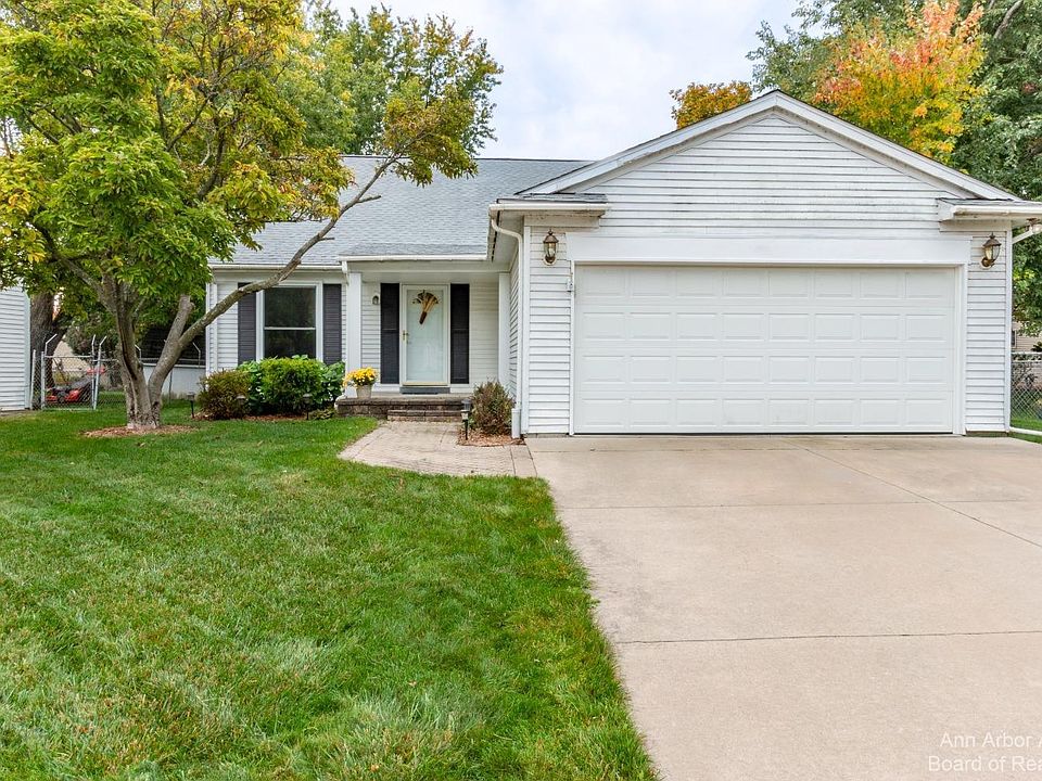 1st image of 8509 Crescent Ln