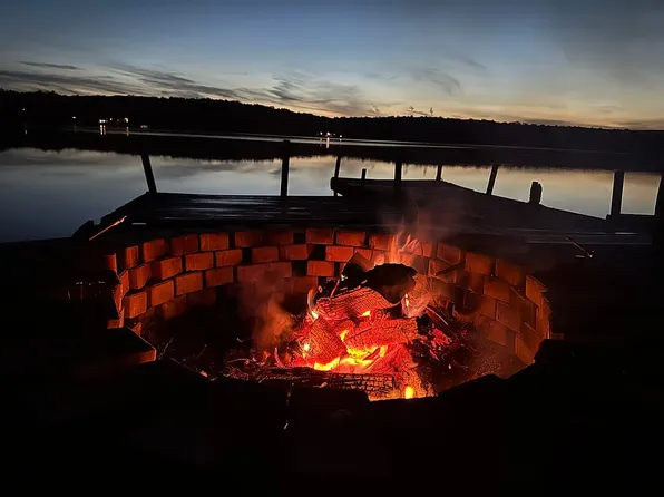 39 Catherine Ln, Hunlock Creek, PA 18621