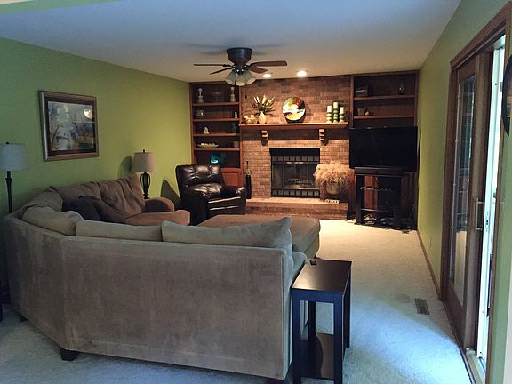 3rd image of 318 Wood Creek Ln