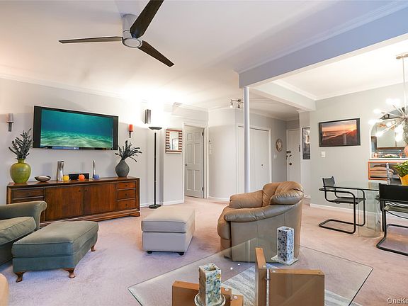 4th image of 35 Rockledge Road #2A