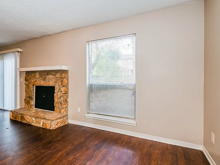 11702 Tanager Dr — Photo 6