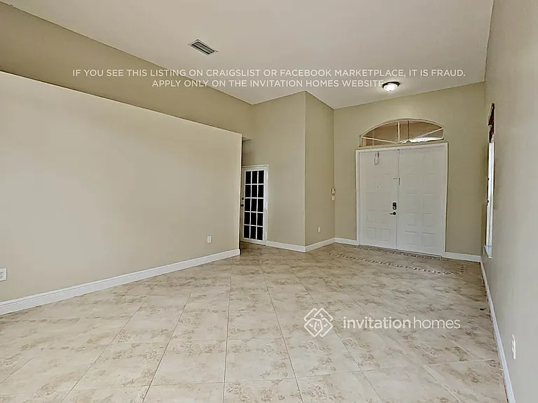 15250 SW 51st St — Photo 4