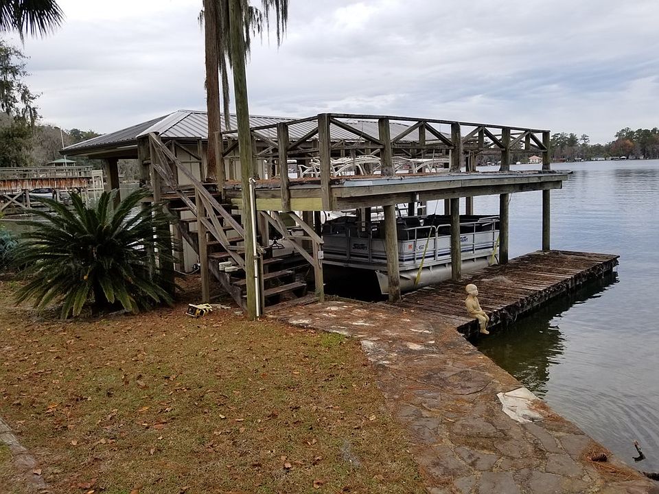 2nd image of 5918 Seville Dr
