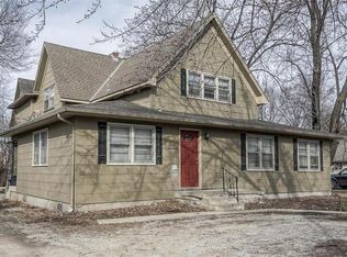 526 E Park St, Olathe, KS 66061